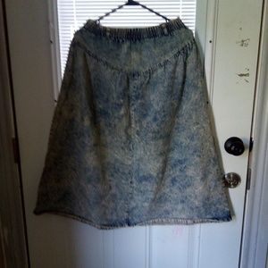 Acid wash vintage skirt